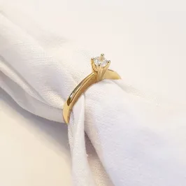 Anel Solitário Liso Zircônia 4mm (n15)