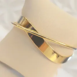 Bracelete em X Robusto