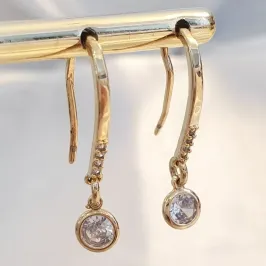 Brinco Anzol Ponto de Luz