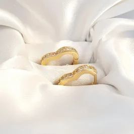 Brinco Argolinha Coração Cravejado G