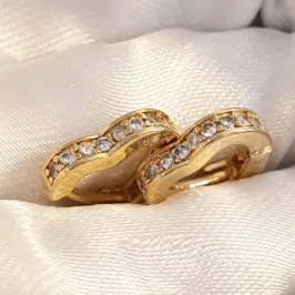 Brinco Argolinha Coração Cravejado PP