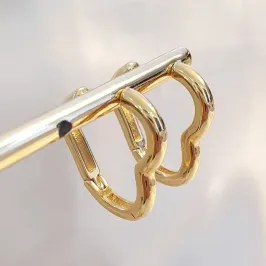 Brinco Argolinha Coração Liso M