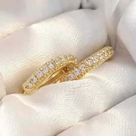 Brinco Argolinha Cravejada M