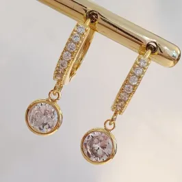 Brinco Argolinha Cravejada Ponto de Luz G