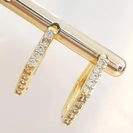 Brinco Argolinha Geometrica Cravejada