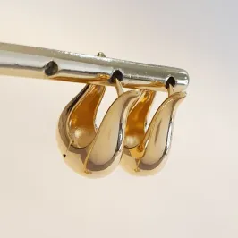 Brinco Argolinha Gota U G