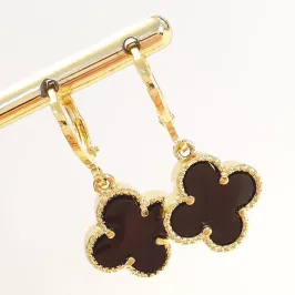 Brinco Argolinha Trevo Preto