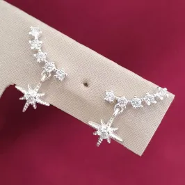Brinco Ear Cuff Estrela Cravejada Pendurada