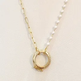 Colar Cartier e Pérolas (Fecho Cravejado)