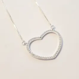 Colar Coração Vazado Cravejado G