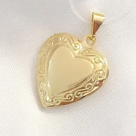 Pingente Relicário Coração Desenhado