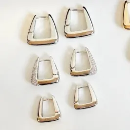 Brinco Trio Argolas Triangulares Robustas Lisas e Cravejada