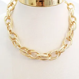 Colar Elos Grossos Detalhados (choker)