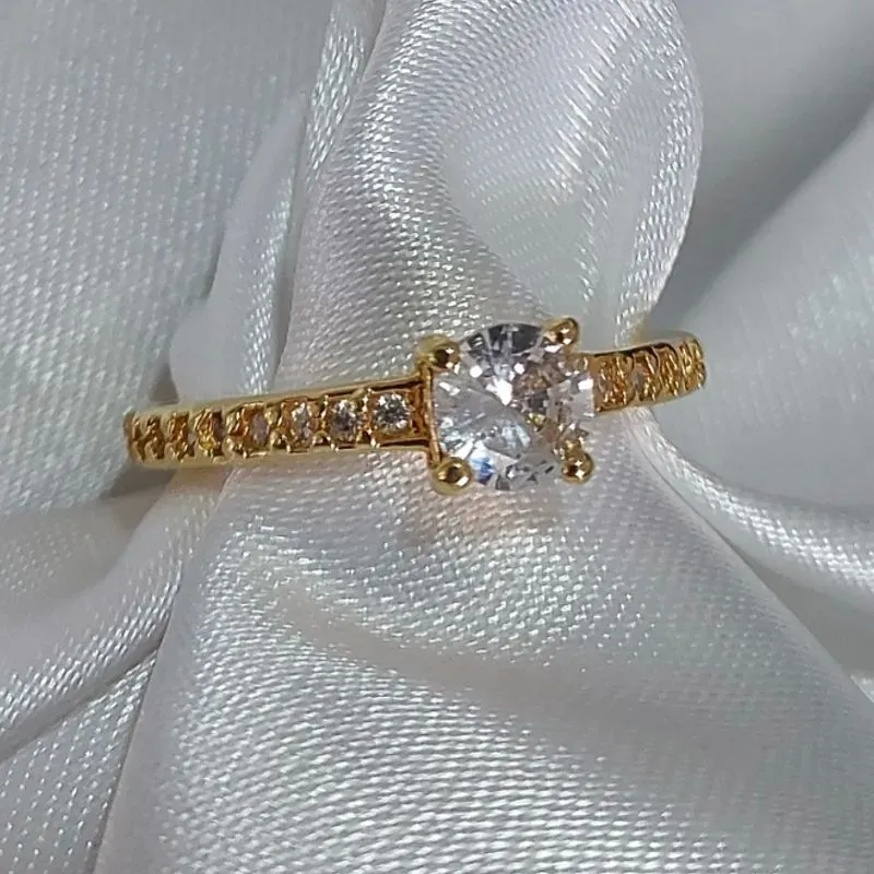 Anel Solitário Cravejado (n14)