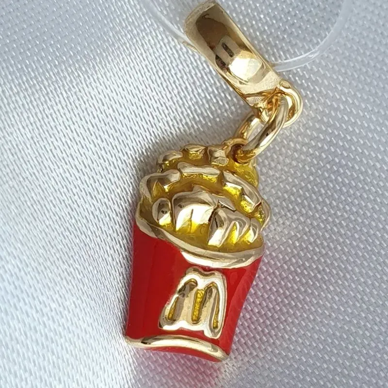 Berloque Batata Frita