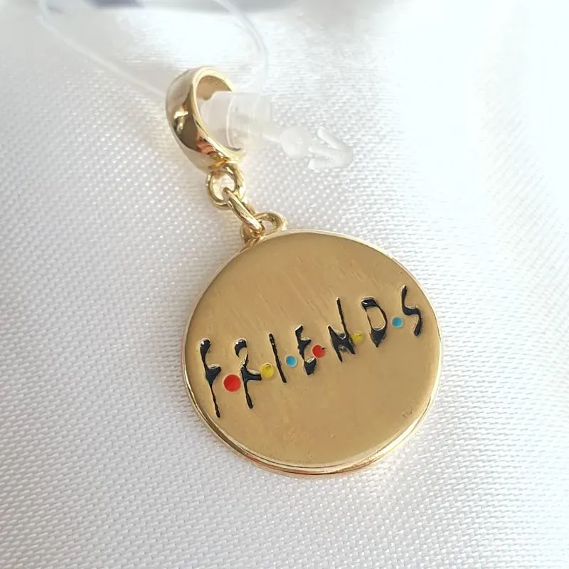 Berloque Medalha Friends