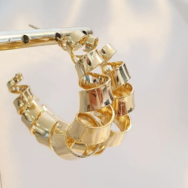 Brinco Argola Chapa Enrolada G