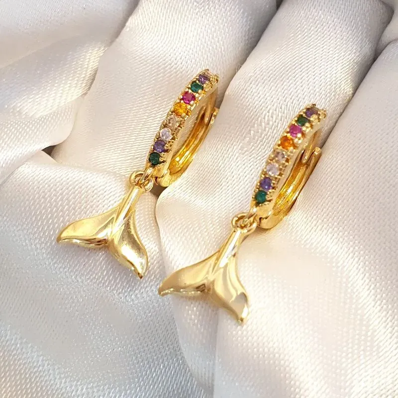 Brinco Argolinha Colorida Rabo de Baleia