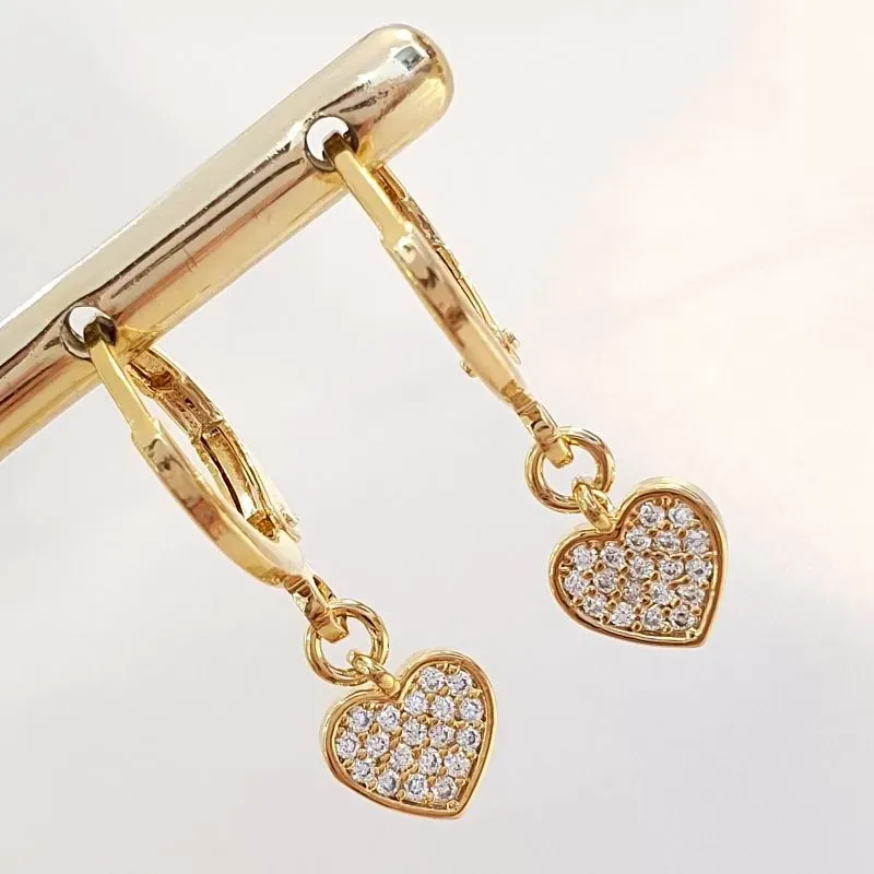 Brinco Argolinha Coração Cravejado