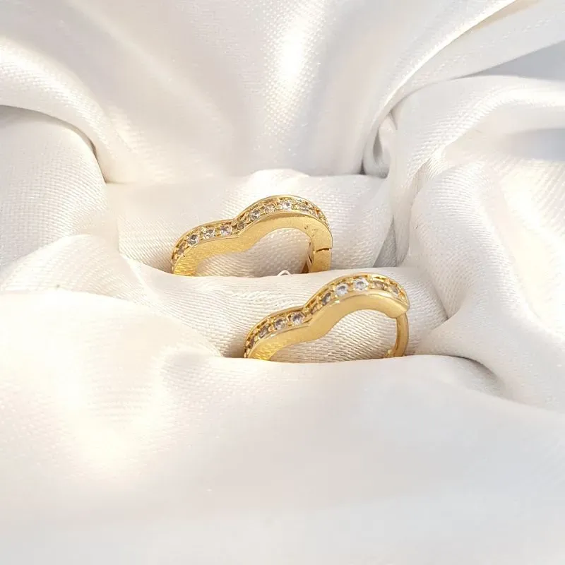 Brinco Argolinha Coração Cravejado G