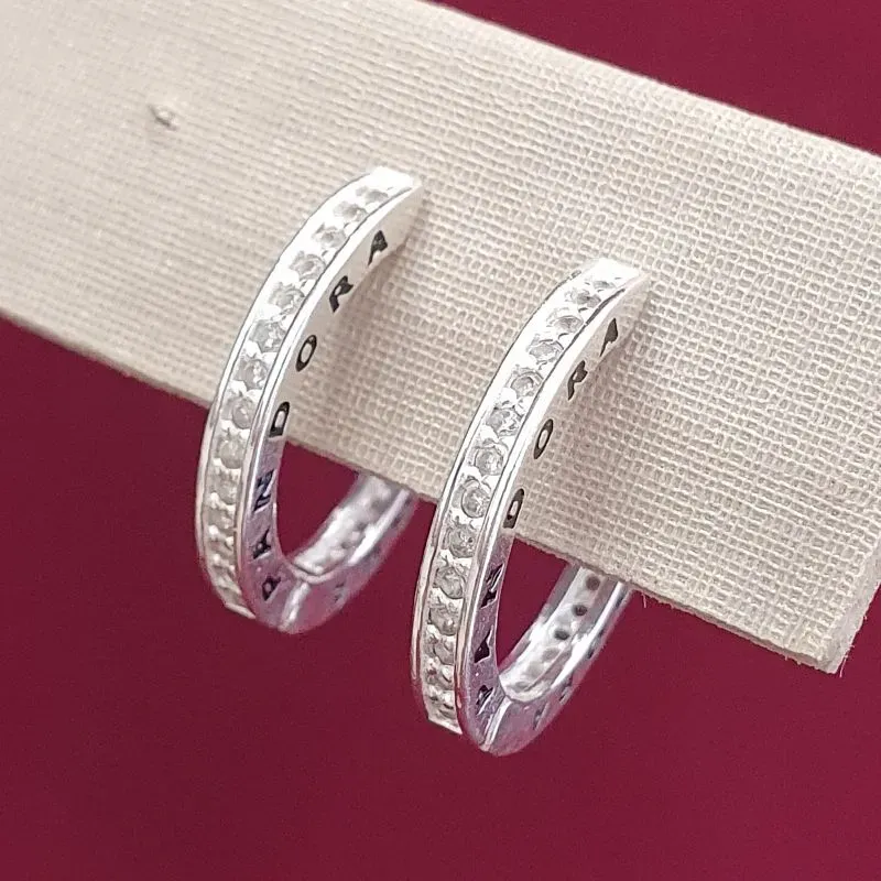 Brinco Argolinha Cravejada Escrita PANDORA