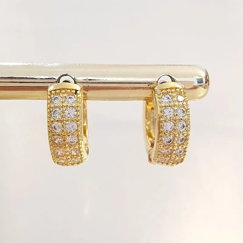 Brinco Argolinha Duplo Cravejado M