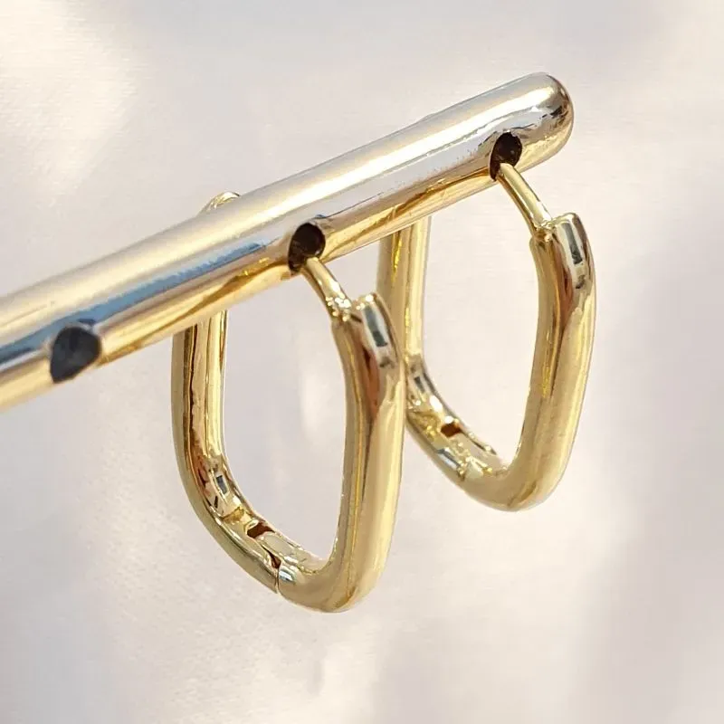 Brinco Argolinha Oval M