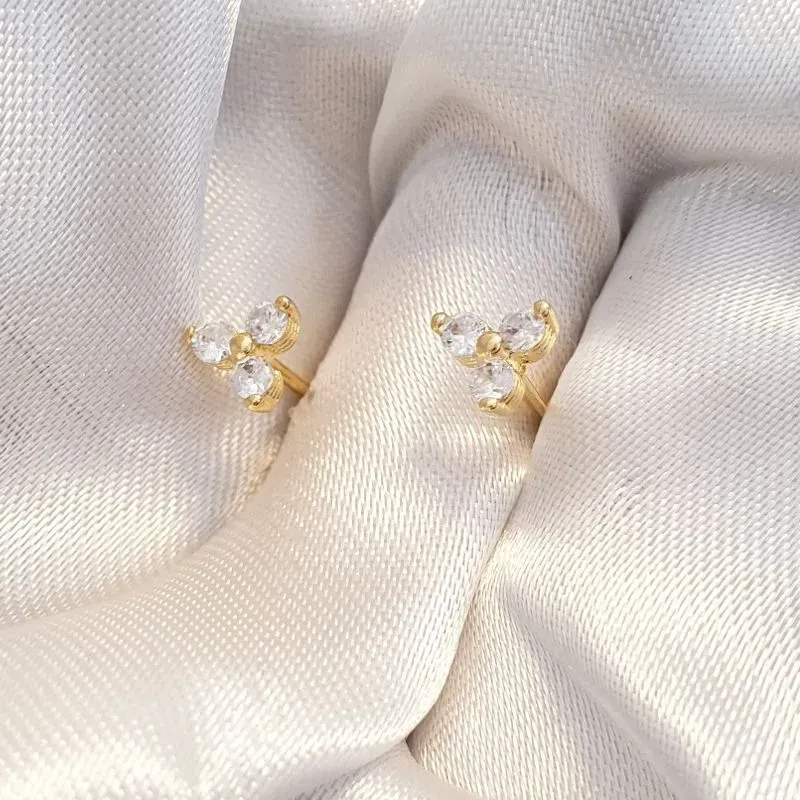 Brinco Florzinha 3 Zircônias