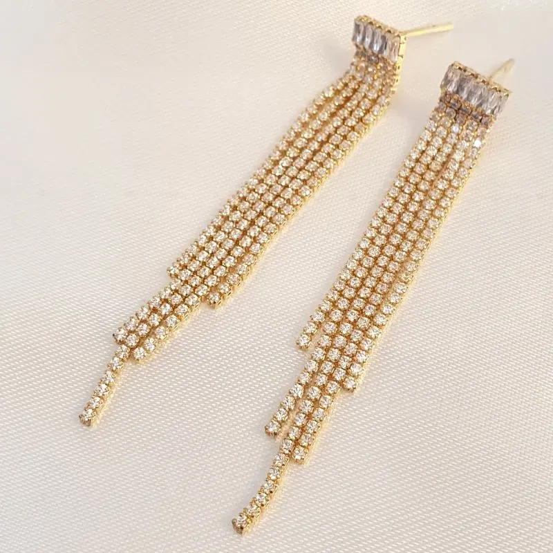 Brinco Zircônias e Franjas Riviera