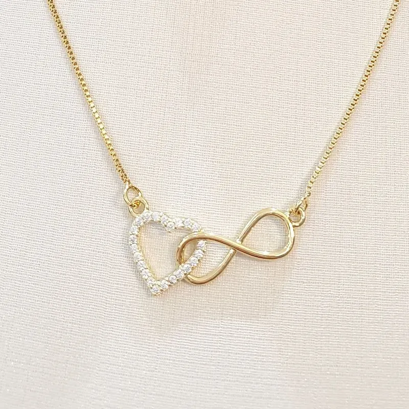 Colar Coração Cravejado e Infinito