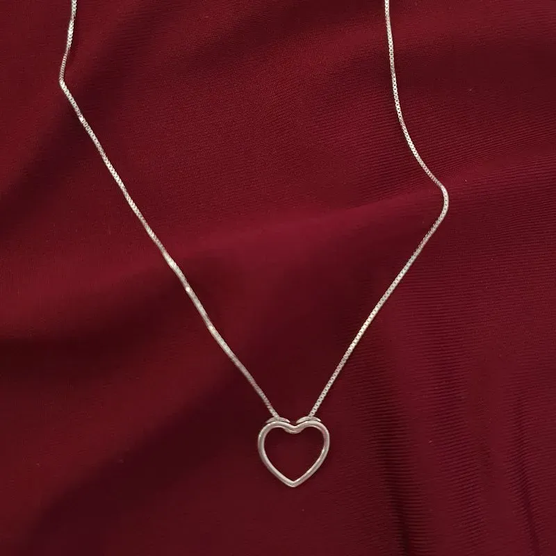 Colar Coração Vazado P