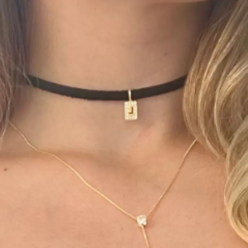 Colar Fita Camurça Preta