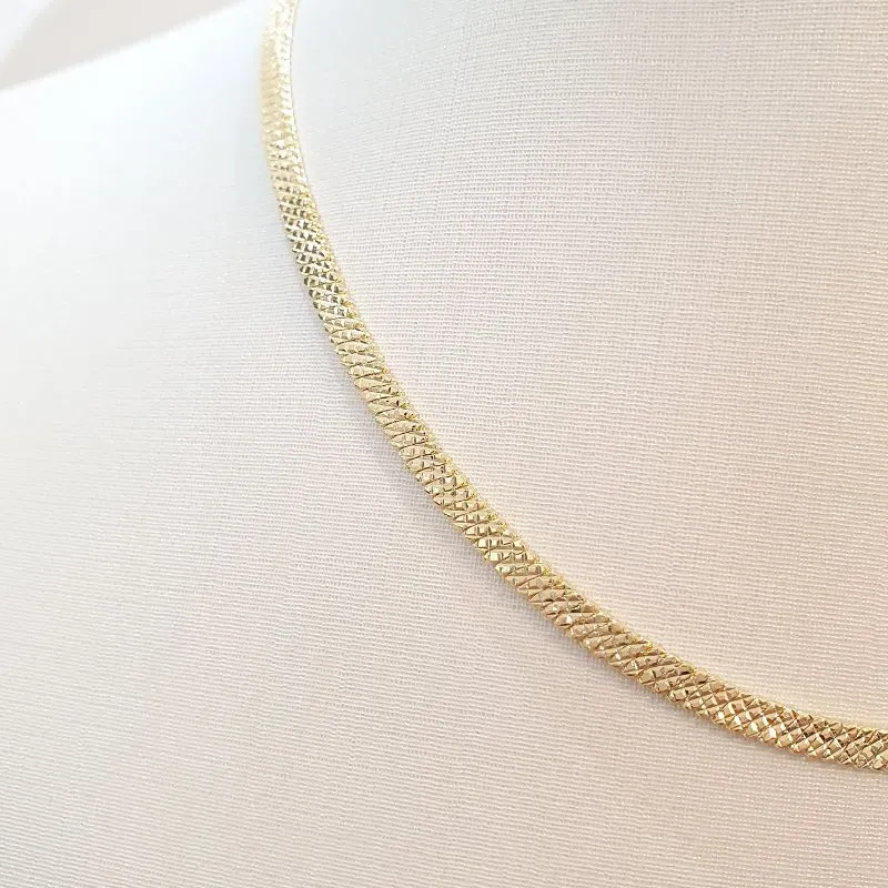 Colar Fita Detalhada 36cm (+5)