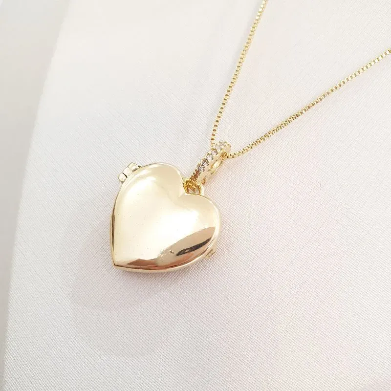 Colar Relicário Coração