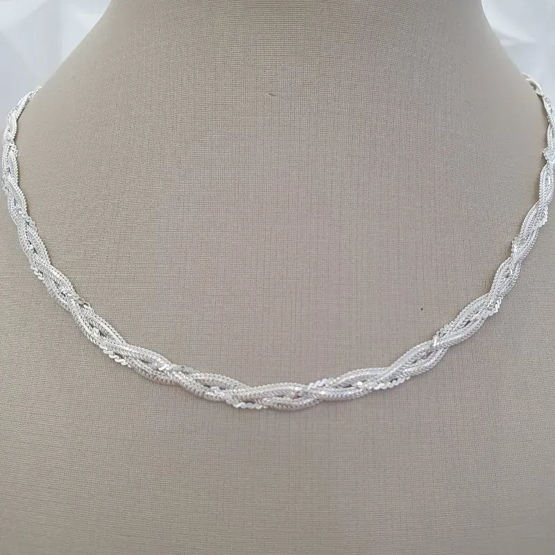 Colar Trançado 3 Fios