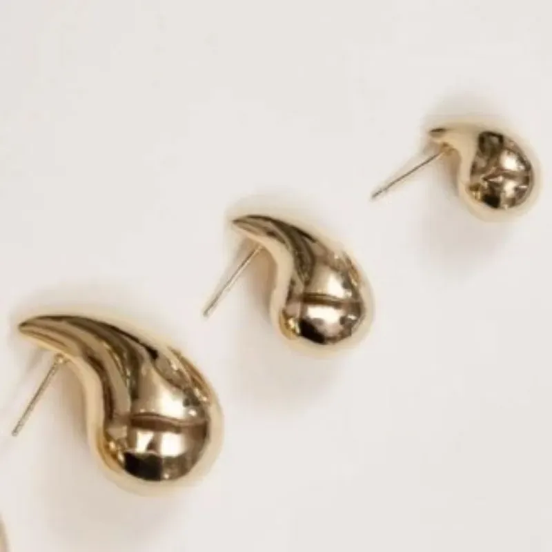 Brinco Gota Inteiriça P