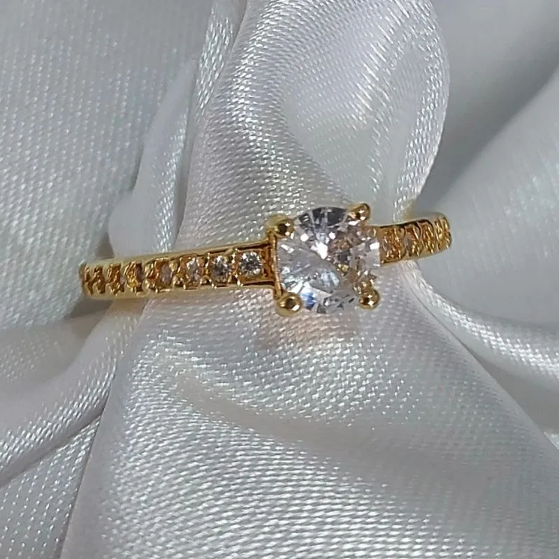 Anel Solitário Cravejado (n14)