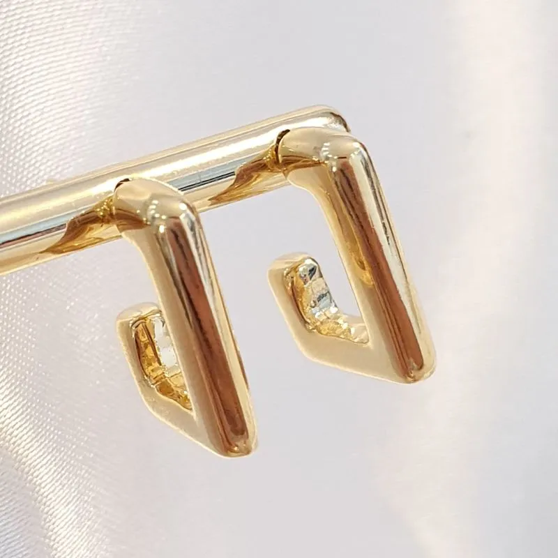 Brinco Argola Retangular Grossa M