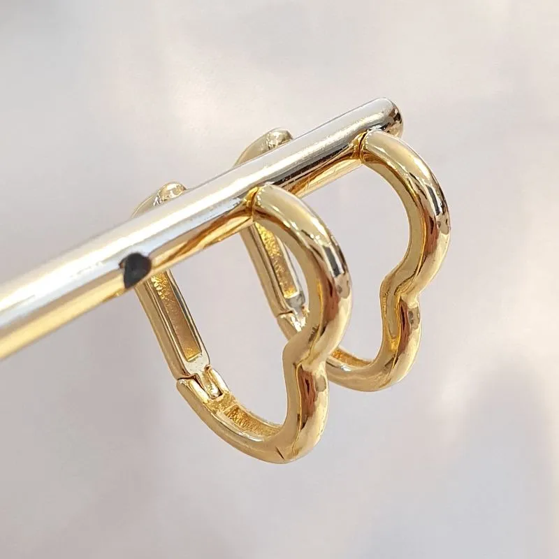 Brinco Argolinha Coração Liso M