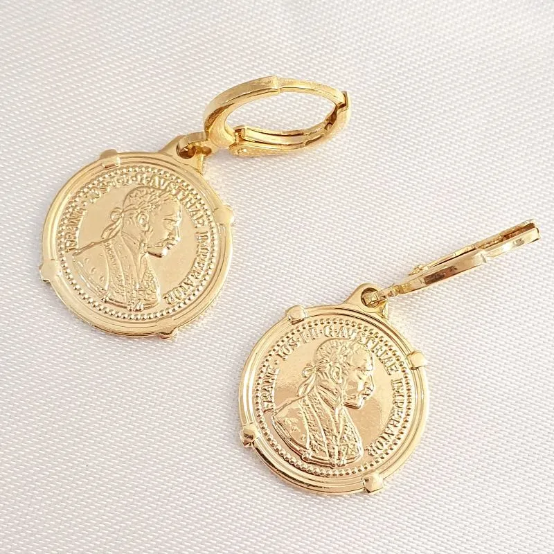 Brinco Argolinha Medalha Moeda Austríaca
