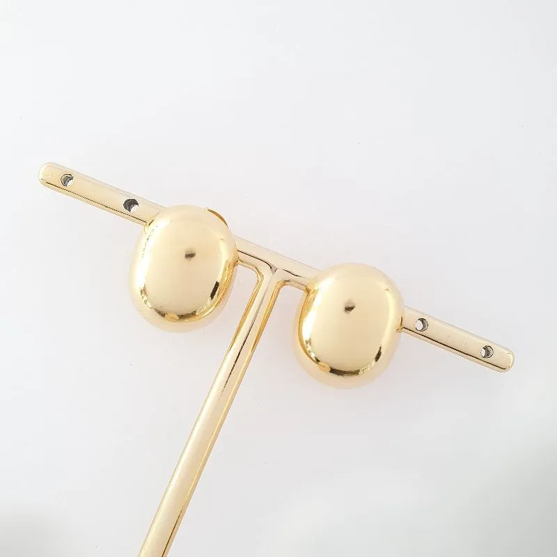 Brinco Meia Esfera Oca