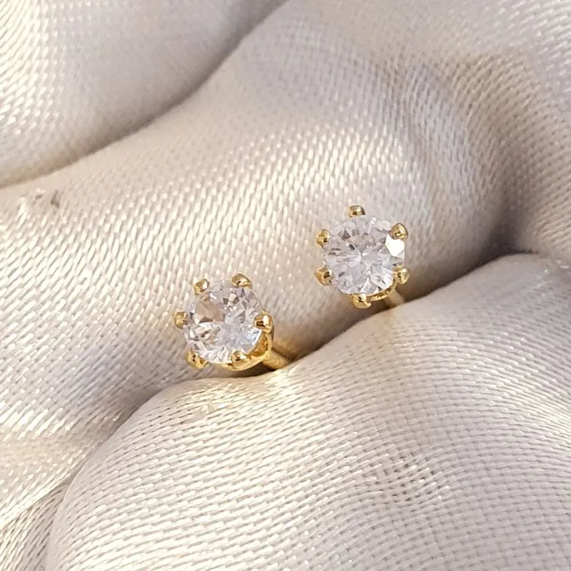 Brinco Ponto de Luz Cálice P