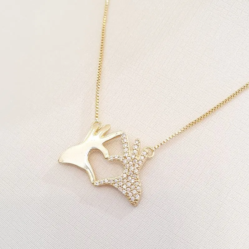 Colar Duas Mãos Coração