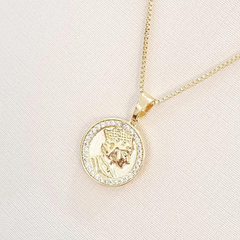 Colar Medalha Rainha Cravejado 40cm (+5)