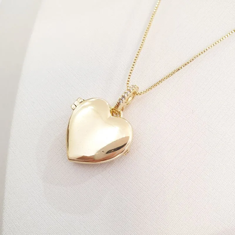 Colar Relicário Coração