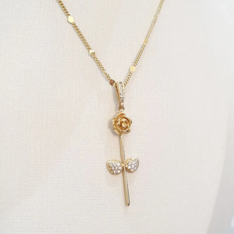 Colar Rosa (Flor) Cravejada