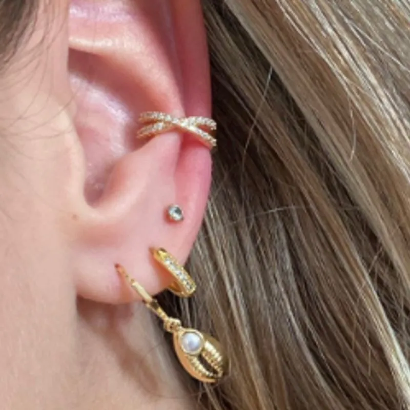 Piercing Fake em X Cristal