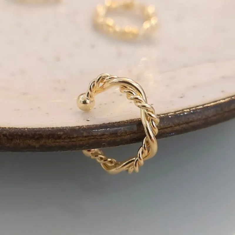 Piercing Fake Torcido Liso e Detalhado